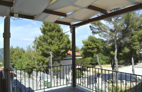 Portico Cozy Home - Photo 41