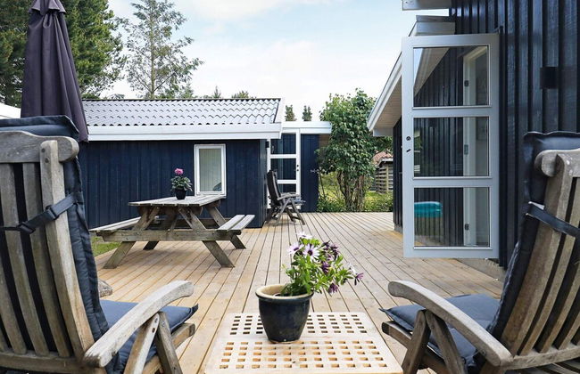 8 Person Holiday Home in Hals - Photo 12