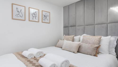 Flat in Queens Park - Photo 1