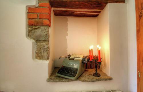 Rustic Holiday Home in Ortignano with Swimming Pool - Foto 44