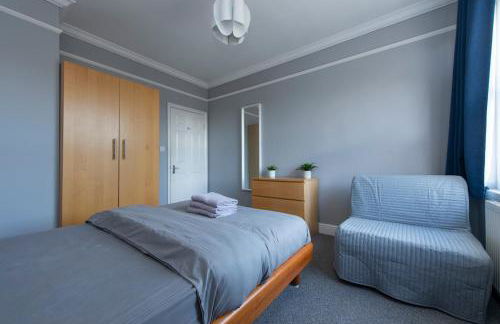 Lovely 3-bed 20 minutes to Central London - Photo 19