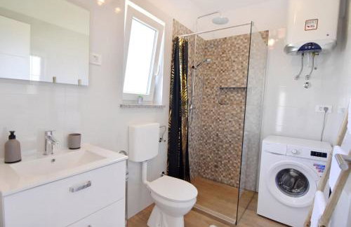 Relaxing holiday home with shared pool - Foto 17