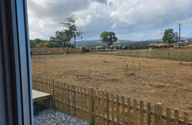 Ruth's Repose Shropshire Country Retreat with private hot tub & Stunning Views - Photo 22