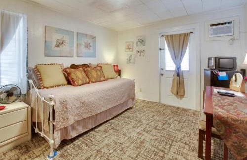 6 Mi to Palm Beach Studio with Pool Access! - Foto 4