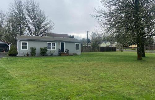 Renovated Bungalow Getaway - Foto 70