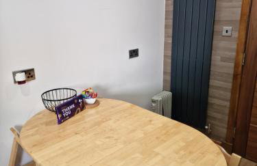 Self-catering extended family home - Photo 9