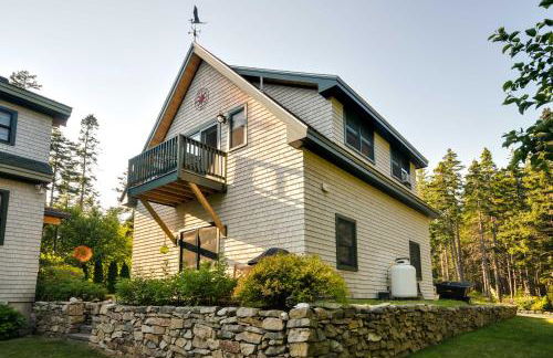 Waterfront Prospect Harbor Cottage Yard, Fire Pit - Foto 3