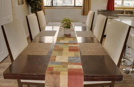 Private Home - Playground, Jumping Mat, BBQ, Darts, Firepit, Gazebo, 4 Smart TVs, White Cotton Bedding, - The Redwood Cul-De Sac Beach Retreat - Foto 16