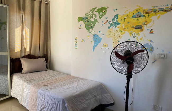 Females Only Host is Woman Citycenter - Foto 6