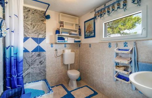 Beautiful Home In Novo Selo With House Sea View - Foto 21