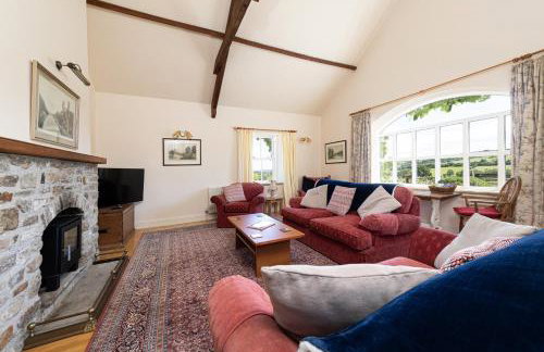 Swallows’ Barn - Photo 22