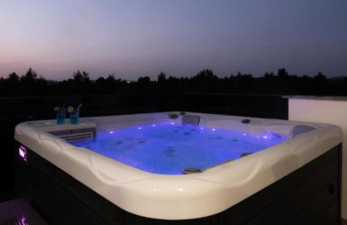 Luxury Villa Vesper- Heated Pool, Hot Tub, Rooftop terrace, Gym - Foto 14