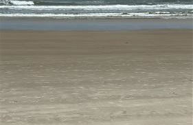 Cobertura pé na areia, 3 suítes e área externa - Foto 55