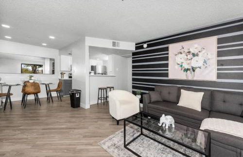 Chill 2BR Near ASU, Pool, Grill, Parking,Pet Frndly - Foto 2