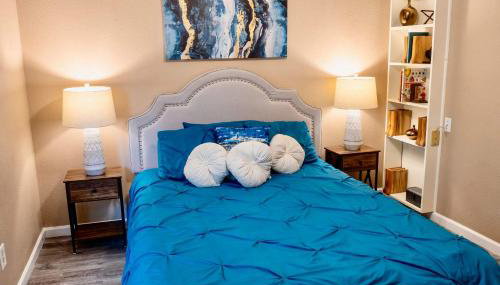 Katy Hideaway - Charming 3 BDR - Photo 5