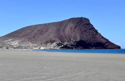 Oceanfront Oasis - Stunning beach view apartment - Foto 26