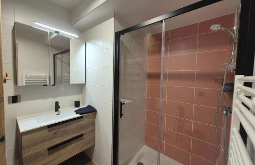 Appartement d'Exception aux Pieds des Pistes - Foto 33