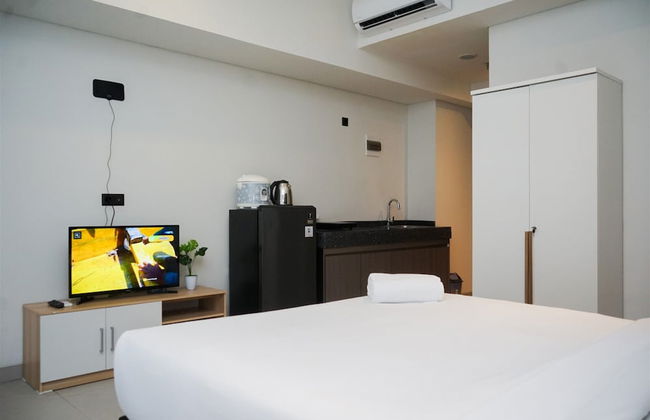 Studio Apartment With Sofa At Carstensz Residence - Foto 1