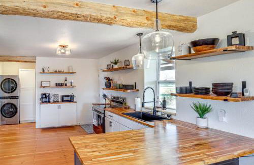 Mountain-View Log Cabin in Wyoming Wilderness - Foto 8