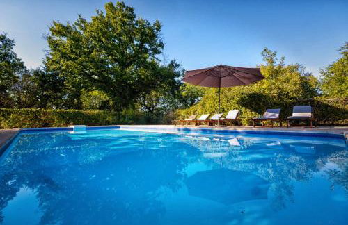 La Maison des Chênes - Piscine et grand terrain arboré dans une ambiance bucolique. - Foto 8