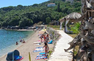 Olive Garden Beachside Hideaway - Photo 45