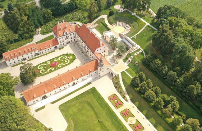 Schloss Thalheim - Photo 60