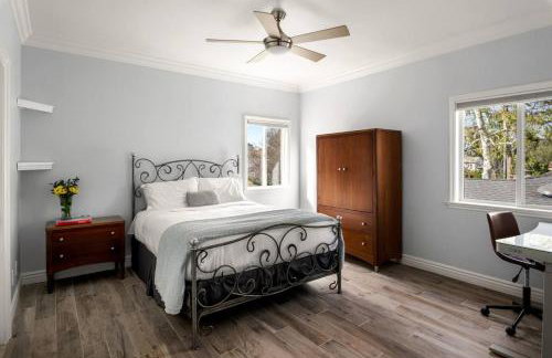 Sherman Oaks Home w Pool, Spa and Outdoor Kitchen - Foto 23