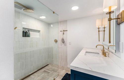 Spa Getaway with Open Space Access Sauna & Hot Tub & Cold Plunge - Foto 25