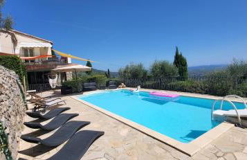 "La Colombe sous les Oliviers" Gîte jusqu'à 4 personnes - 75m2 - Sur Boooking - Rez de jardin Piscine Vue mer et lac - Foto 48