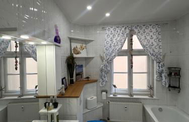 Altstadt Apartment Zittau - stilvolle familienfreundliche Ferienwohnung 78qm am Zittauer Museum und Zittauer Gebirge im Herzen der Oberlausitz mit eigenem Parkplatz ideal zum Wandern im Dreiländereck - Foto 9