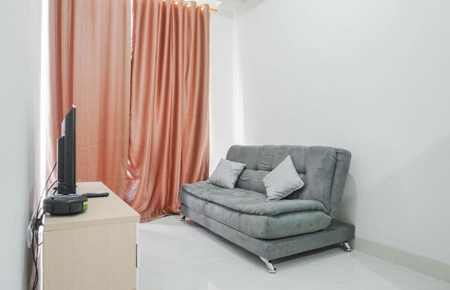 Comfy 1BR Sedayu City Suites Apartment - Photo 3