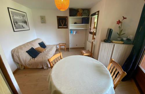 Studio calme avec parking couvert - FR-1-692-90 - Photo 9