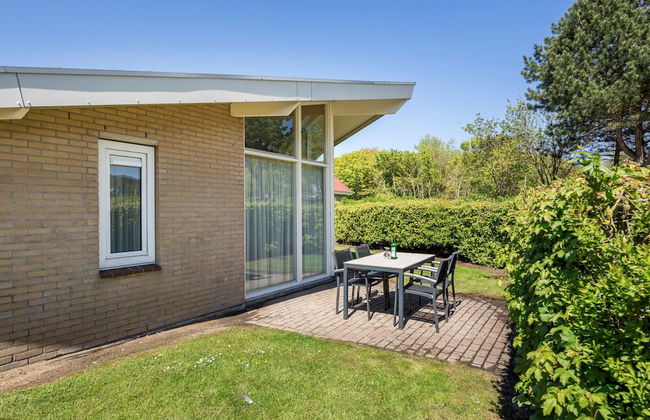 Restyled Bungalow with Dishwasher near Cozy Domburg - Photo 29