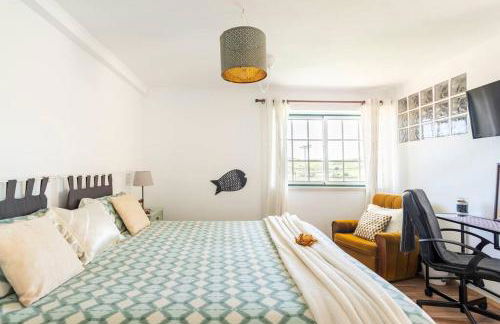 Alojamento - Apartamento ou quarto - Estacionamento à porta - Foto 36