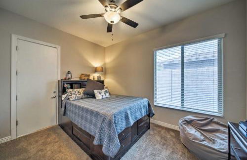 Hot Tub and Putting Green Home in Surprise - Foto 19