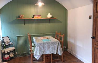 Grinlow Cottage - Photo 15