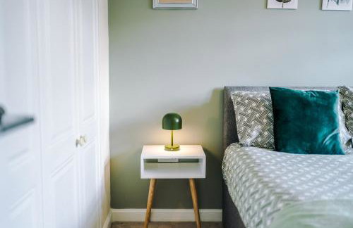 3 Bedroom Semi-Detached Home Sleeps 5 with Driveway - Foto 34