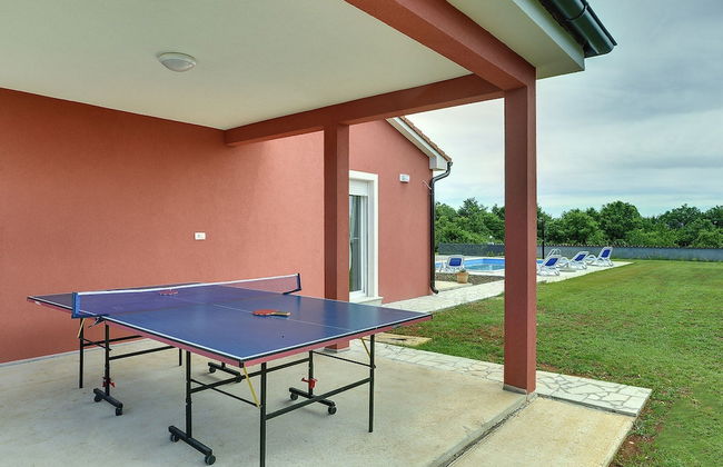Detached Villa With Pool and Large Garden in Quiet Area Near the Sea - Foto 26