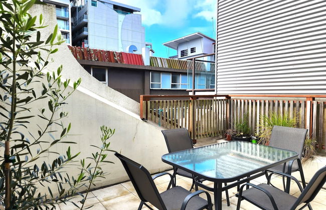 U Suites on Jessie - Photo 26