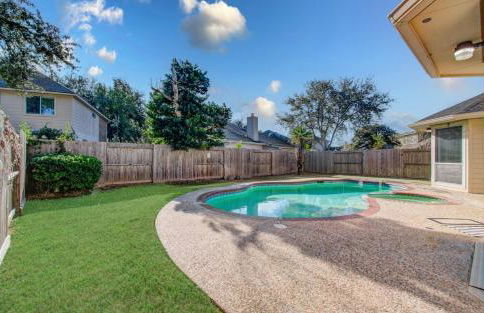 Luxury Pool Home Near Sugar Land Town Center - Photo 16