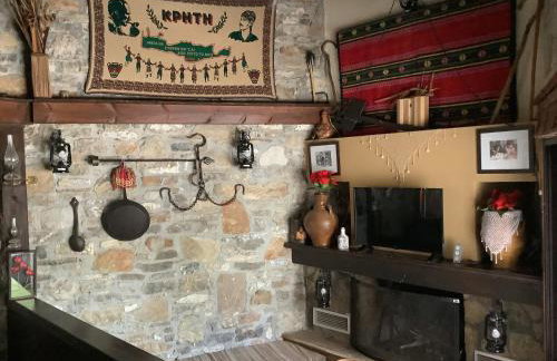 Εθιά Παραδοσιακή πετρόχτιστη οικία Ethia Traditional house of stone - Foto 17