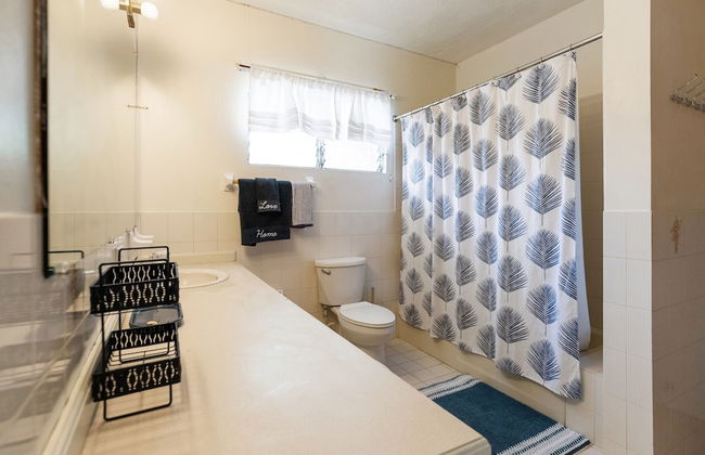 Yancey Largo Villa Perfect Jamaica Ironshore Getaway w Private Pool and Onsite Staff Services by RedAwning - Photo 41