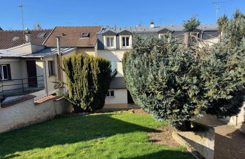 Élégant T2 au Calme Absolu avec Terrasse & Parking à 2 pas de la gare et Jardins du château de Versailles à 5 min - Foto 26