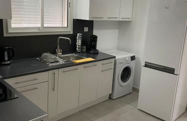 T2 Cosy Montpellier - Spa Privatif Jacuzzi Hammam Piscine Extérieure en Supplément - Photo 3