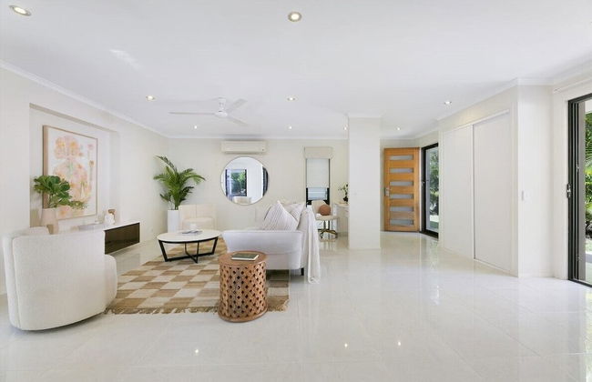 Riviera Road Miami - 4BRM Dual Villa - Photo 9