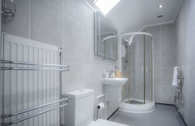 Fletcher Coach House - 3 Bedroom Cottage - Pendine - Photo 48