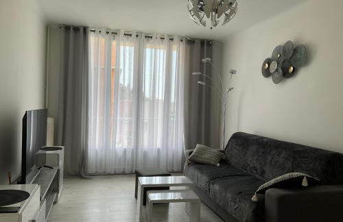 F2 lumineux 8 min à pieds de la plage - Foto 9