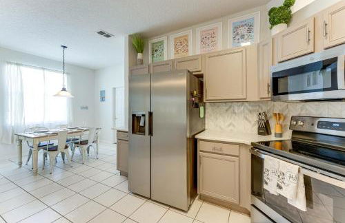 Walk to Tower Lake Family Home in Gated Community - Foto 6