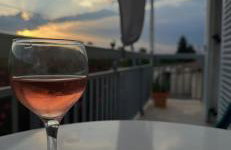 Lidas Golden View-All around veranda apartment - Photo 8