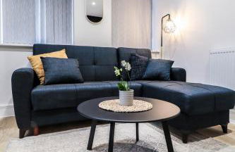 The Eden Suite - 1BR Chic Apt with Luxe Shower, Smart TV & Free Secure Parking in Central High Wycombe HP13, Sleeps 3 - Foto 11